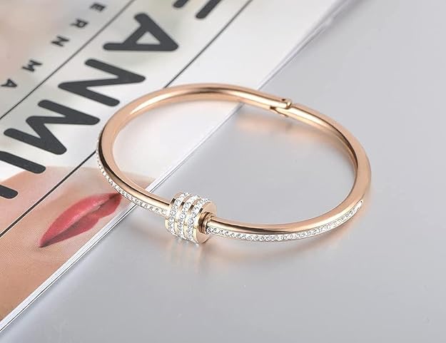 女性用ブレスレット｜スタイリッシュなバングル｜調整可能・変色防止｜ローズゴールドカラーのカダ｜ステンレススチール製カフブレスレット｜アクセサリー＆ギフトセット