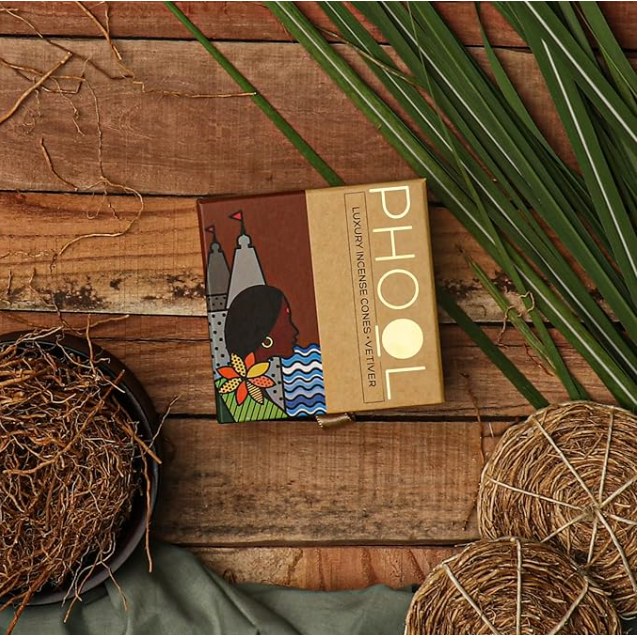 PHOOL ラグジュアリーインセンス ナチュラルお香コーン | 4個セット – ジャスミン、パチョリ、トゥルシー、ベチバー｜100％オーガニック ｜チャコール＆化学物質不使用